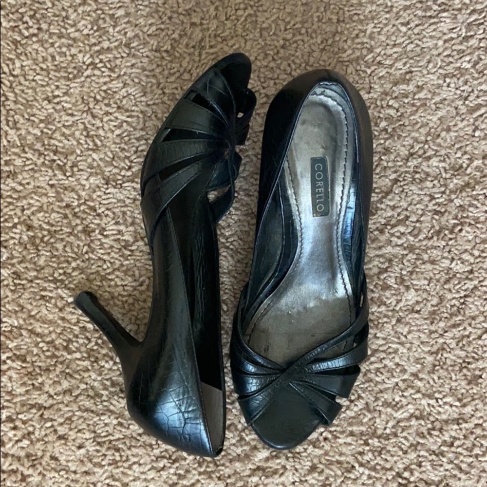 Black Peep Toe